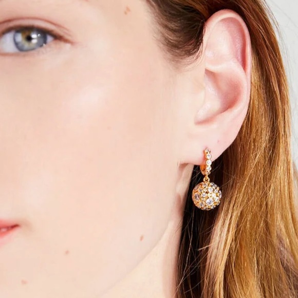 NWT ♠️ KATE SPADE  Cz Charm Huggie Hoops Earrings - Picture 5 of 8